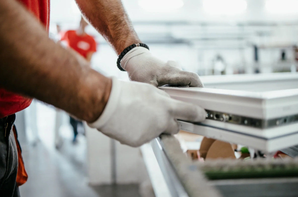 Jak wybór producenta okien wpływa na późniejszą gwarancję i serwis